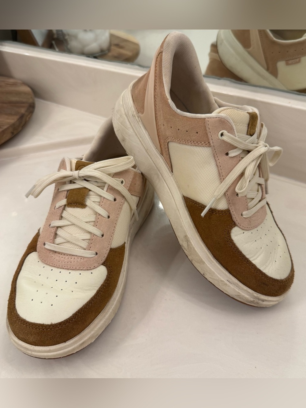 Kizik Women’s Casual Lace-Up Sneakers in Cream, Pink & Brown